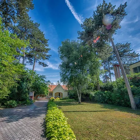 Tatil Evi Klimatisiertes In Mit Grill By Interhome