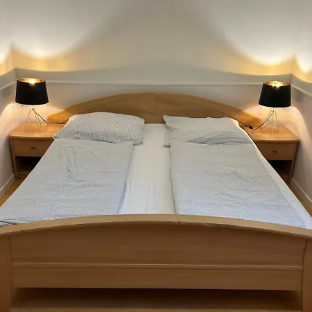 Klimatisiertes In Mit Grill By Interhome Hébergement de vacances *