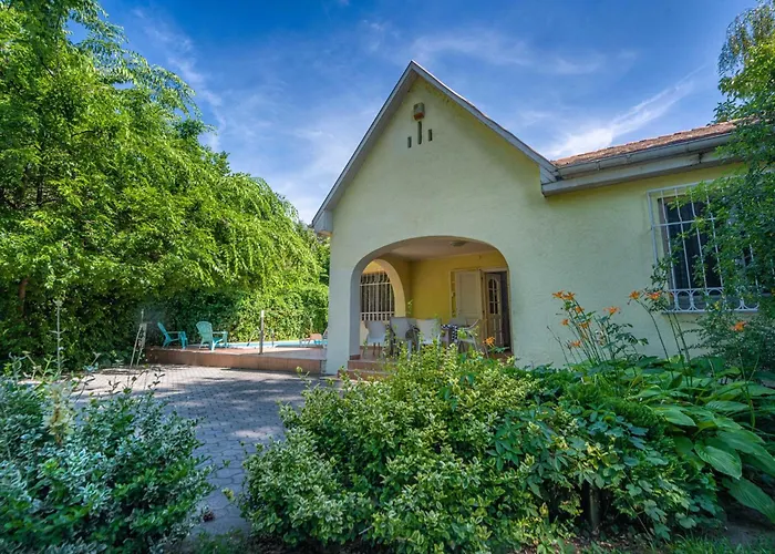 Tatil Evi Klimatisiertes In Mit Grill By Interhome Siofok