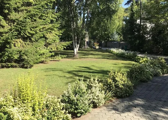 Klimatisiertes In Mit Grill By Interhome *